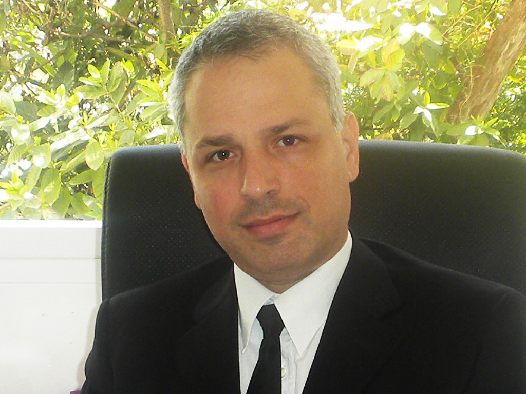 עורך דין אמיר לנטון